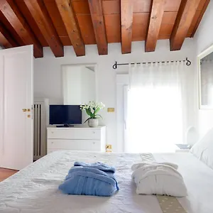 Apartment Deluxe Isola Di Mezzo, Treviso