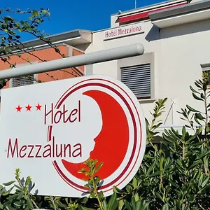 Mezzaluna טרוויסו